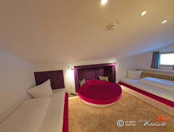 Ferienwohnung  Arnika rosa Zimmer