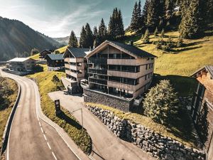 Außenansicht Alpinresort Herbst - Kopie