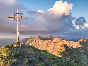 Sünserspitze mit Damülser Grat