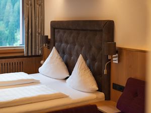 2022-08-08_Alpenblume-Zimmer_174_web