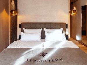 Doppelzimmer Goldstern mit Halbpension LS
